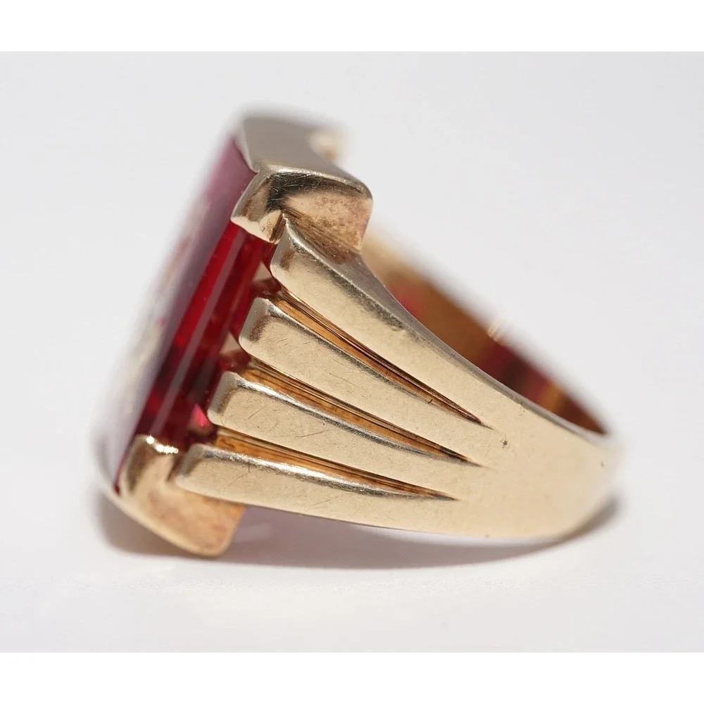 Men's Vintage 10k Solid Yellow Gold Man‎ Made Ruby Masonic Ring - Size 7 7.49g